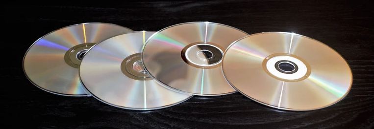 CDs became popular in the 1990s