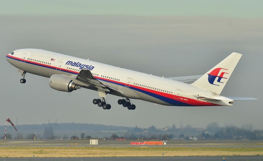 Malaysian Flight 370 Disappears