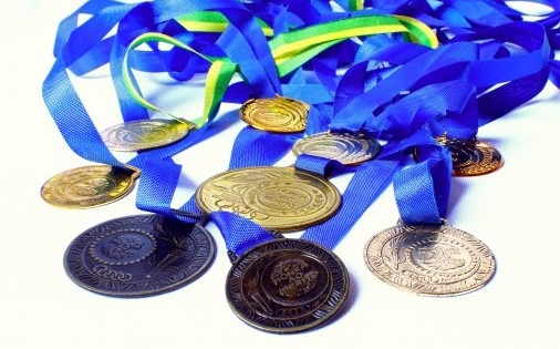 medal_awards_honor_merit_winner_champion_school_olympics