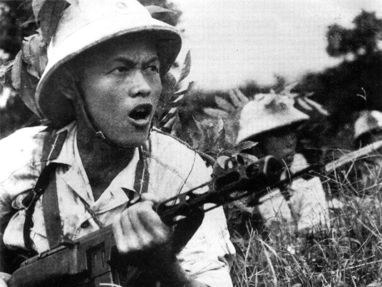 soldiers in the Vietnam War