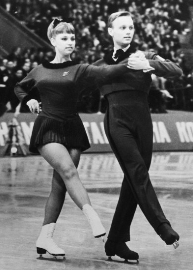 two people ice dancing