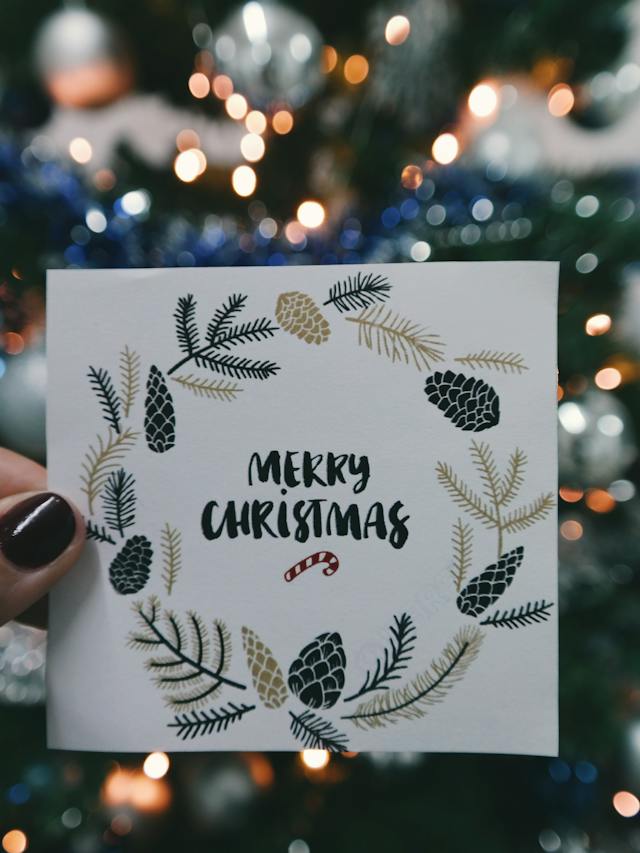 Creative Ways to Make Christmas Cards With Kids