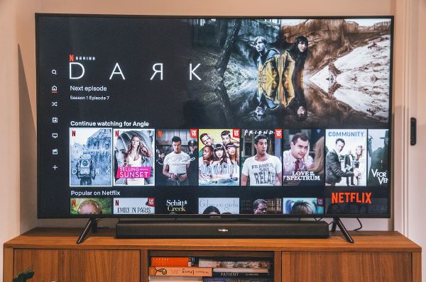 4 Ideas For Enhancing Your Smart TV Experience