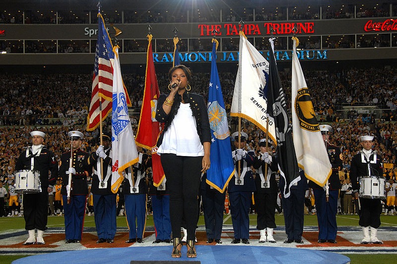 Jennifer Hudson singing the American national anthem Super Bowl XLIII (43)