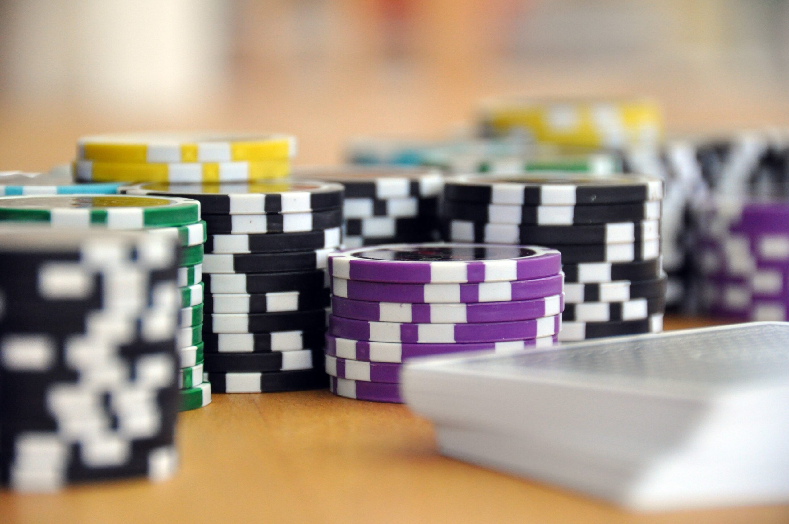 Custom Poker Chips How To Choose The Right Material And Weight
