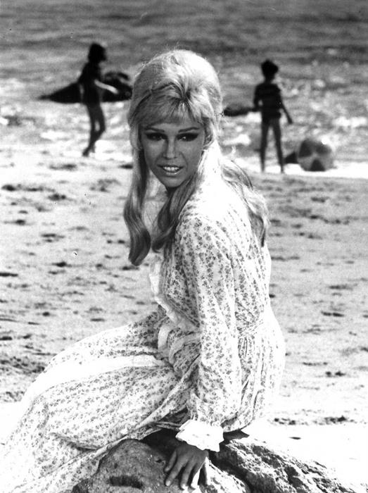 Nancy Sinatra's Bold 1960s Style