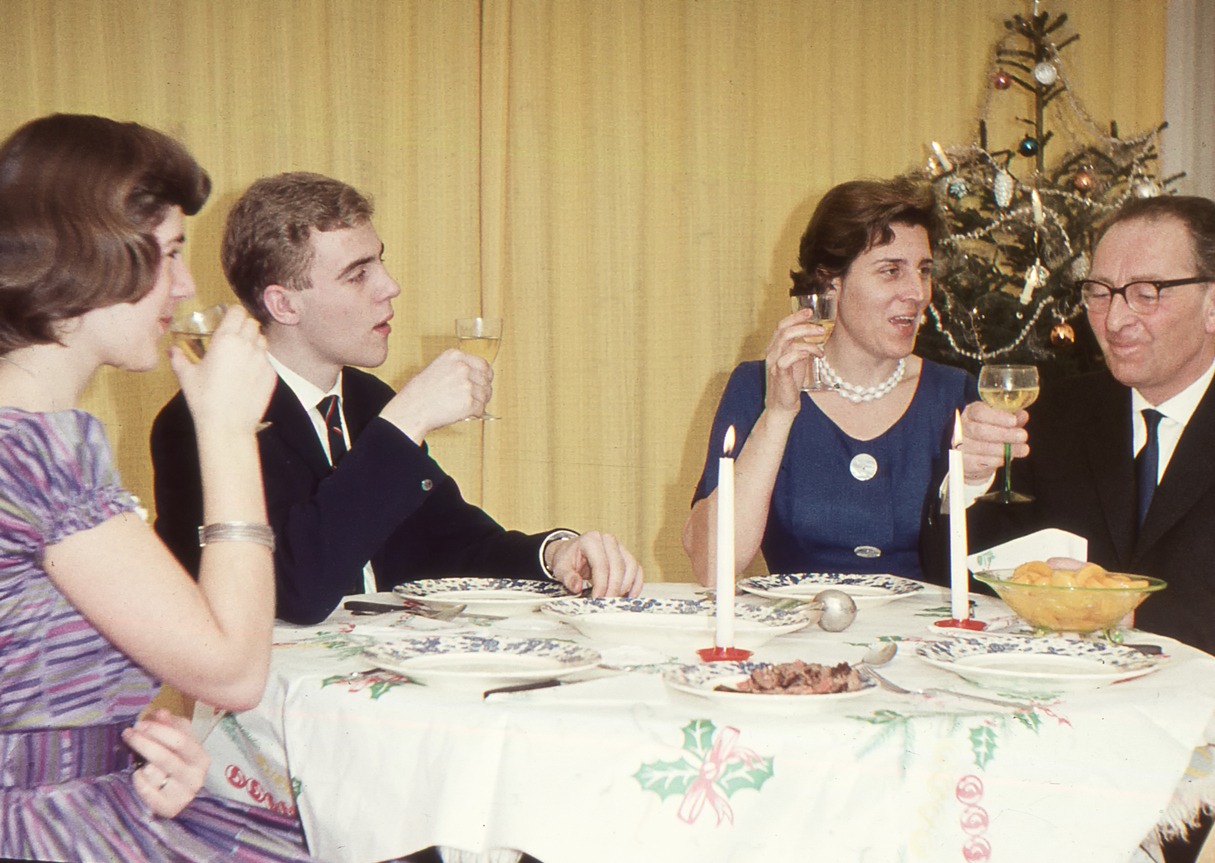 1950s family gathering